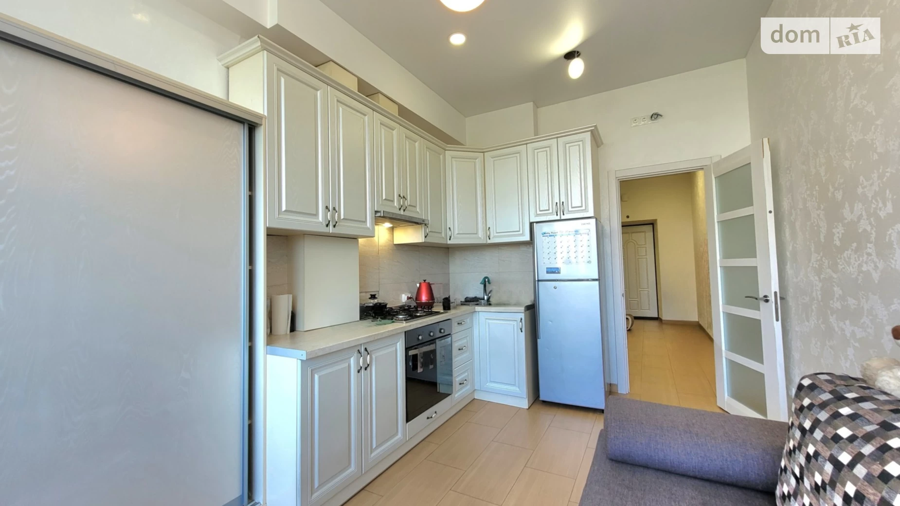 Продается 1-комнатная квартира 49.8 кв. м в Киеве, ул. Академика Ефремова, 8А - фото 3