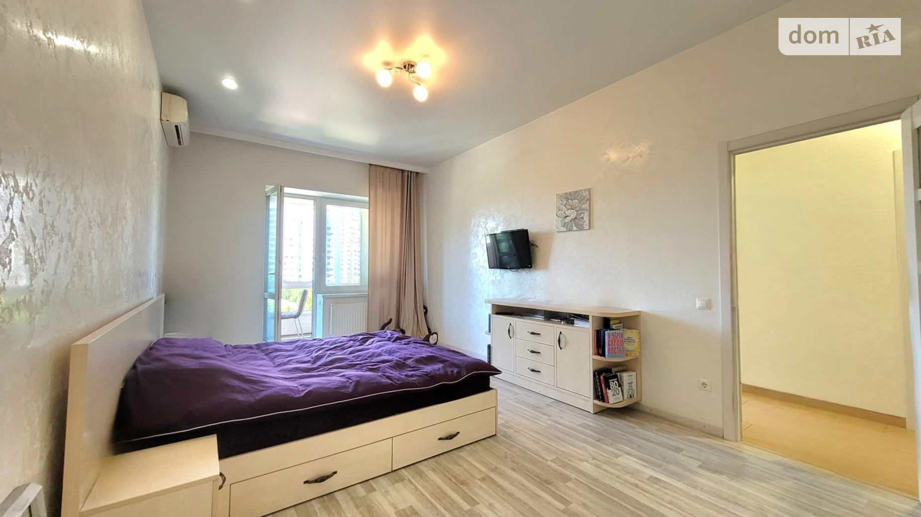 Продается 1-комнатная квартира 49.8 кв. м в Киеве, ул. Академика Ефремова, 8А - фото 4