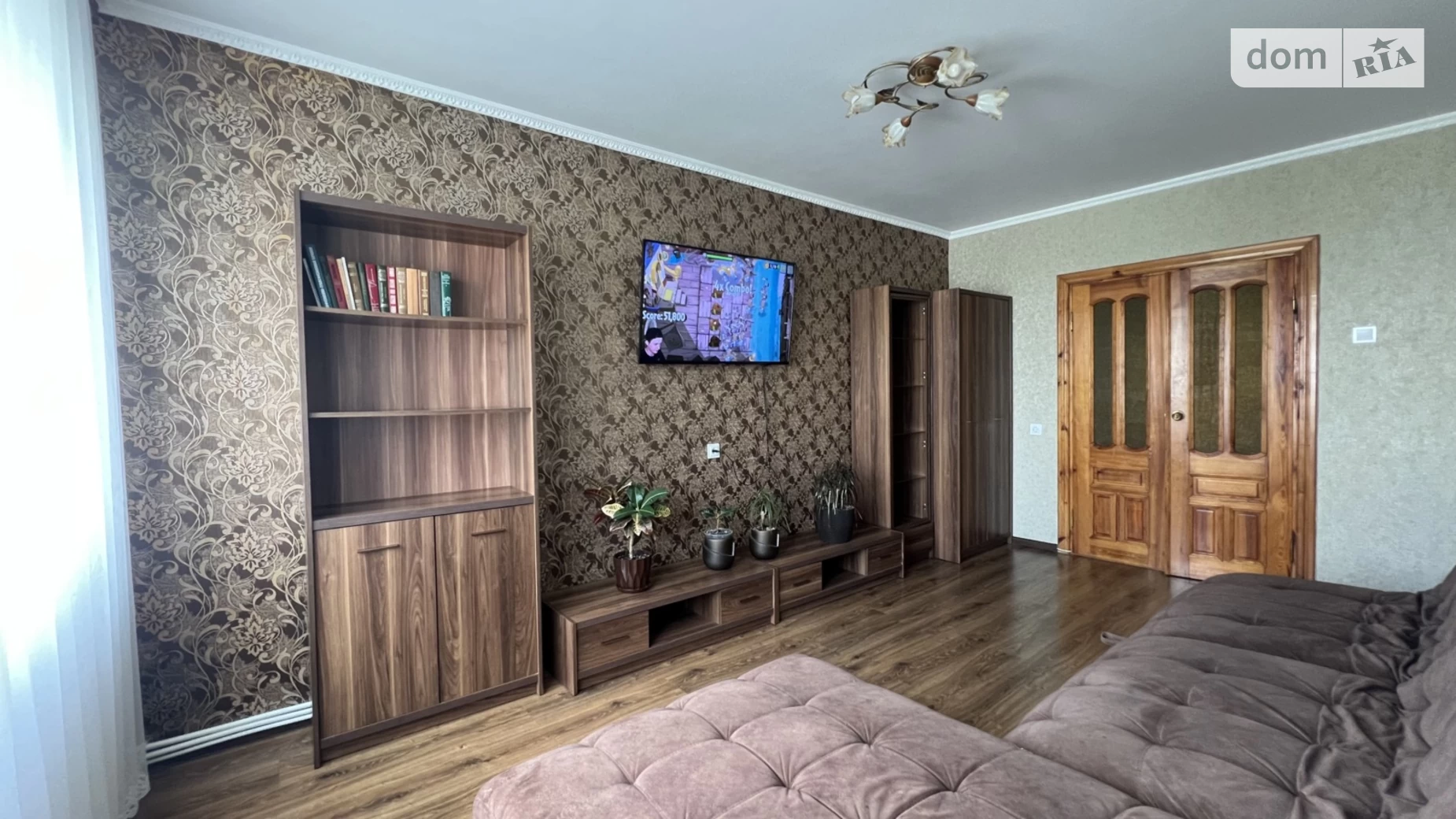 Продается 3-комнатная квартира 64 кв. м в Ровно, ул. Волынской Дивизии - фото 2