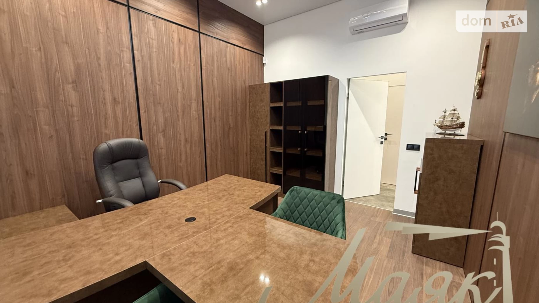 Сдается в аренду офис 300 кв. м в бизнес-центре, цена: 7500 $ - фото 4