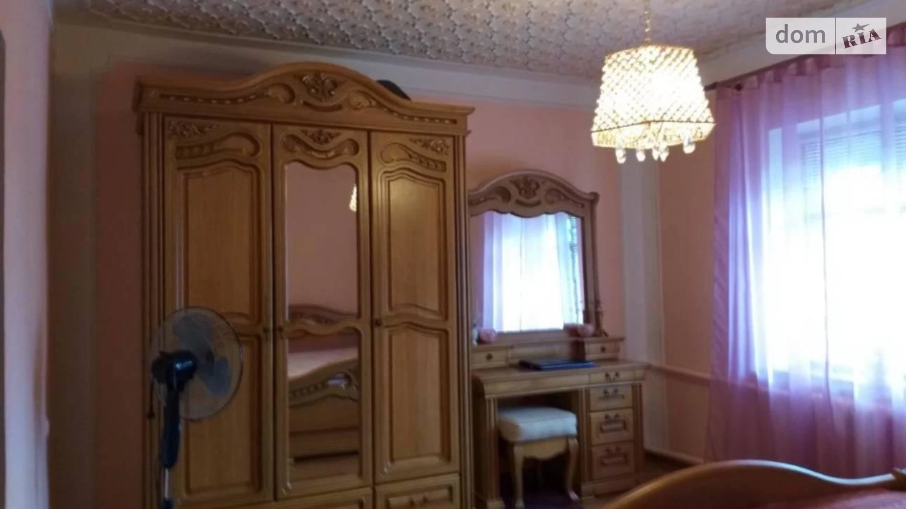 Продається одноповерховий будинок 200 кв. м з гаражем, цена: 100000 $ - фото 2