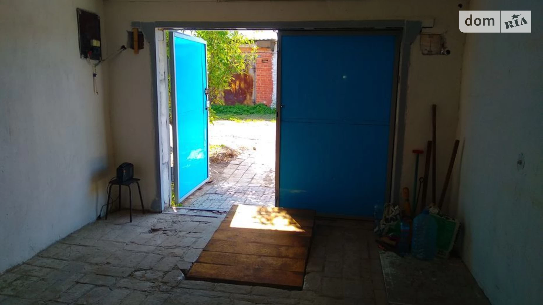 Продається окремий гараж під легкове авто на 24 кв. м, цена: 1100 $ - фото 2