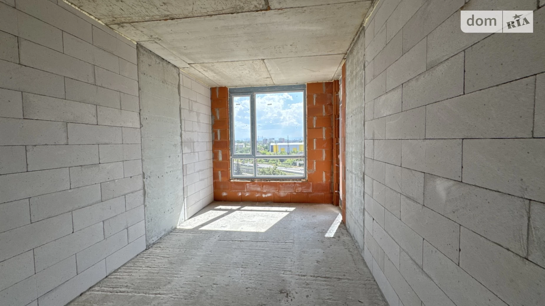 Продается 1-комнатная квартира 43 кв. м в Ивано-Франковске, ул. Хриплинская, 9 - фото 4