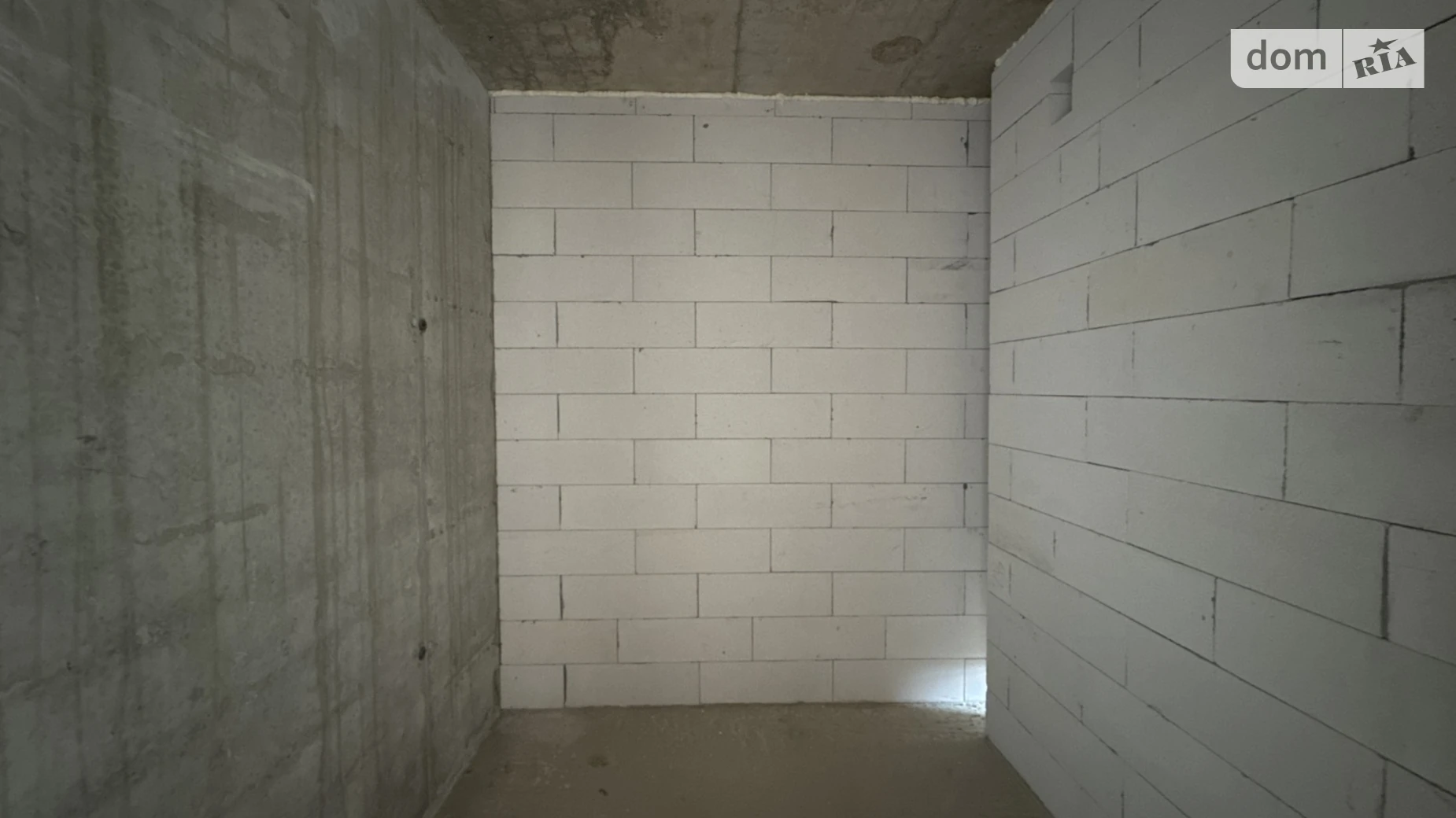 Продается 1-комнатная квартира 47 кв. м в Ивано-Франковске, ул. Хриплинская, 9 - фото 3