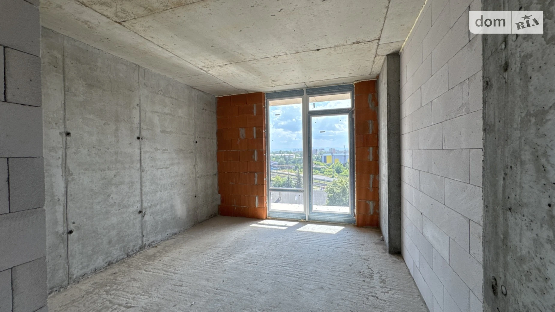 Продается 1-комнатная квартира 47 кв. м в Ивано-Франковске, ул. Хриплинская, 9 - фото 4