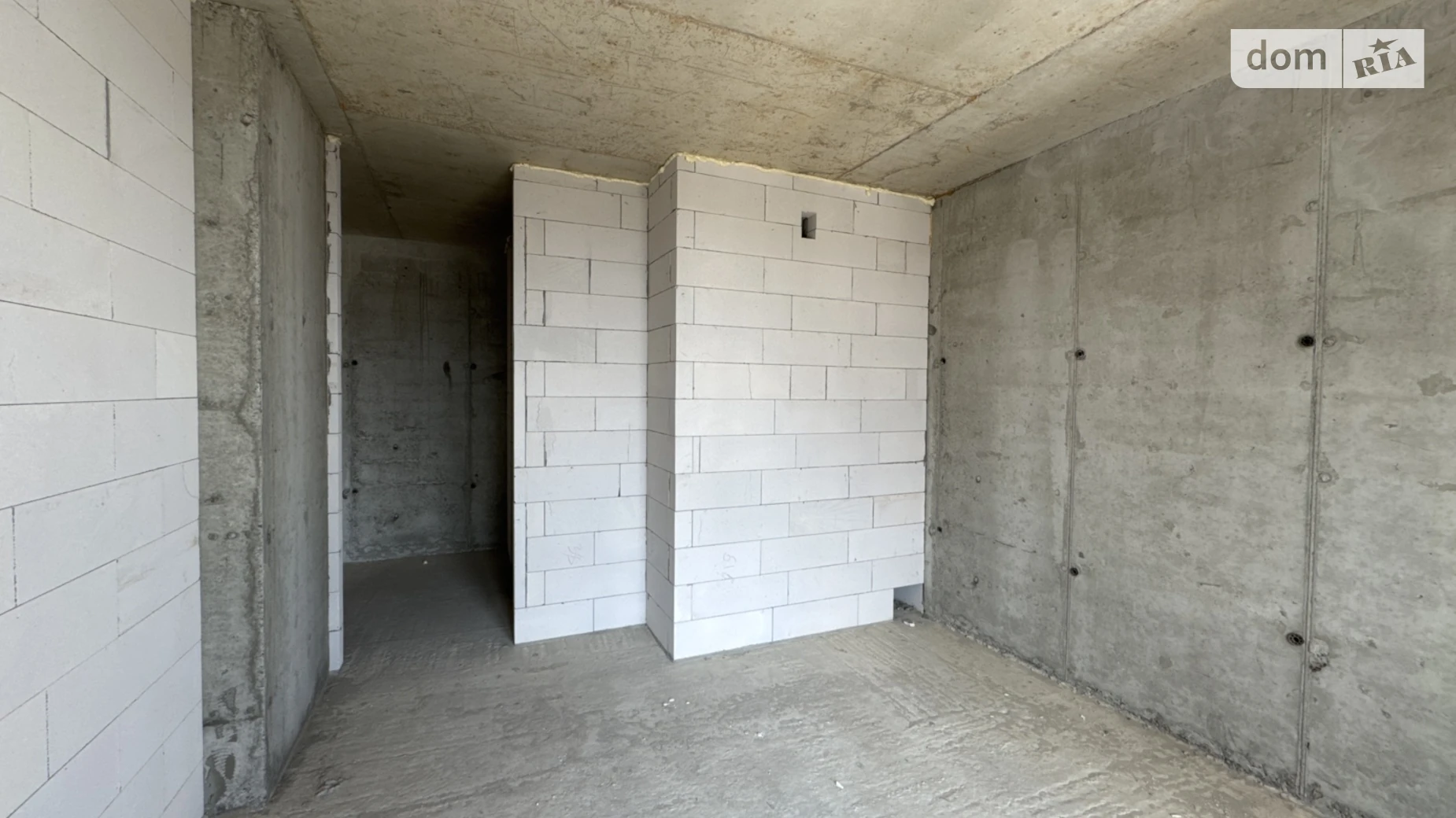 Продается 1-комнатная квартира 47 кв. м в Ивано-Франковске, ул. Хриплинская, 9 - фото 5