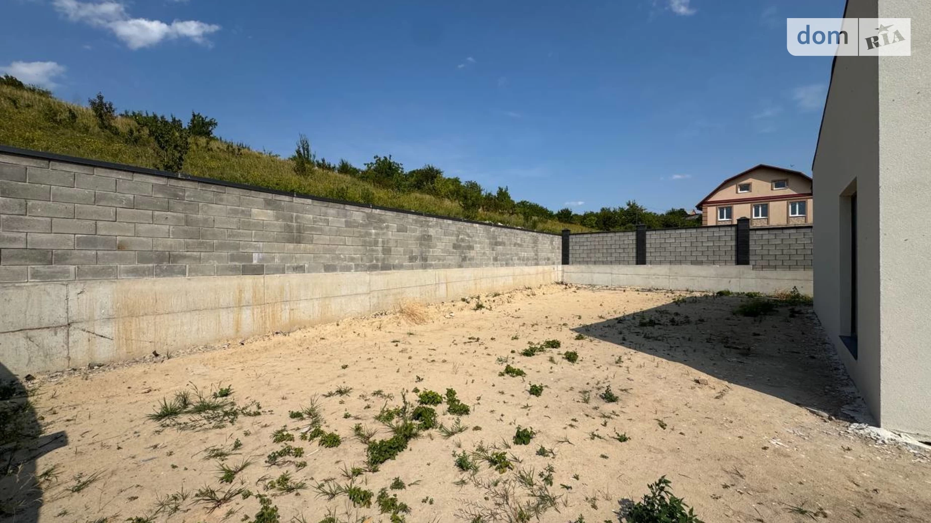 Продается одноэтажный дом 104 кв. м с бассейном, цена: 98000 $ - фото 3