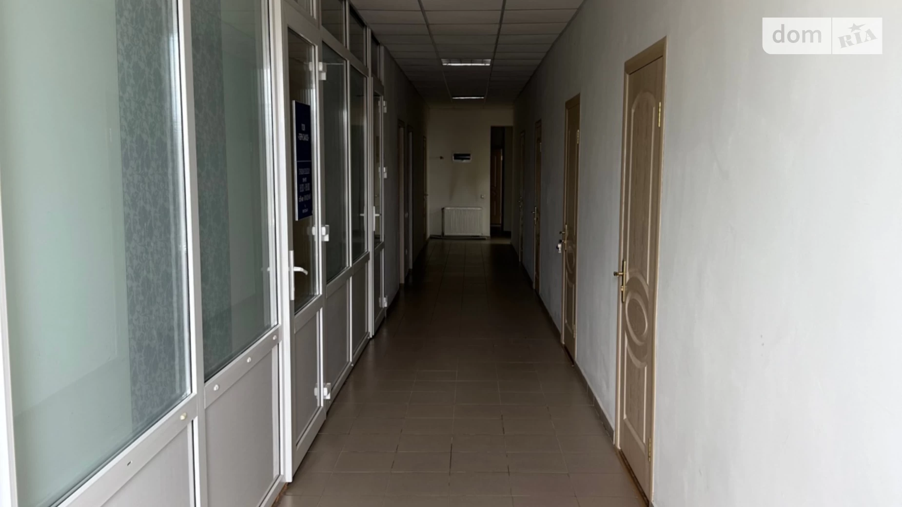 Сдается в аренду офис 22.3 кв. м в бизнес-центре, цена: 5000 грн - фото 4