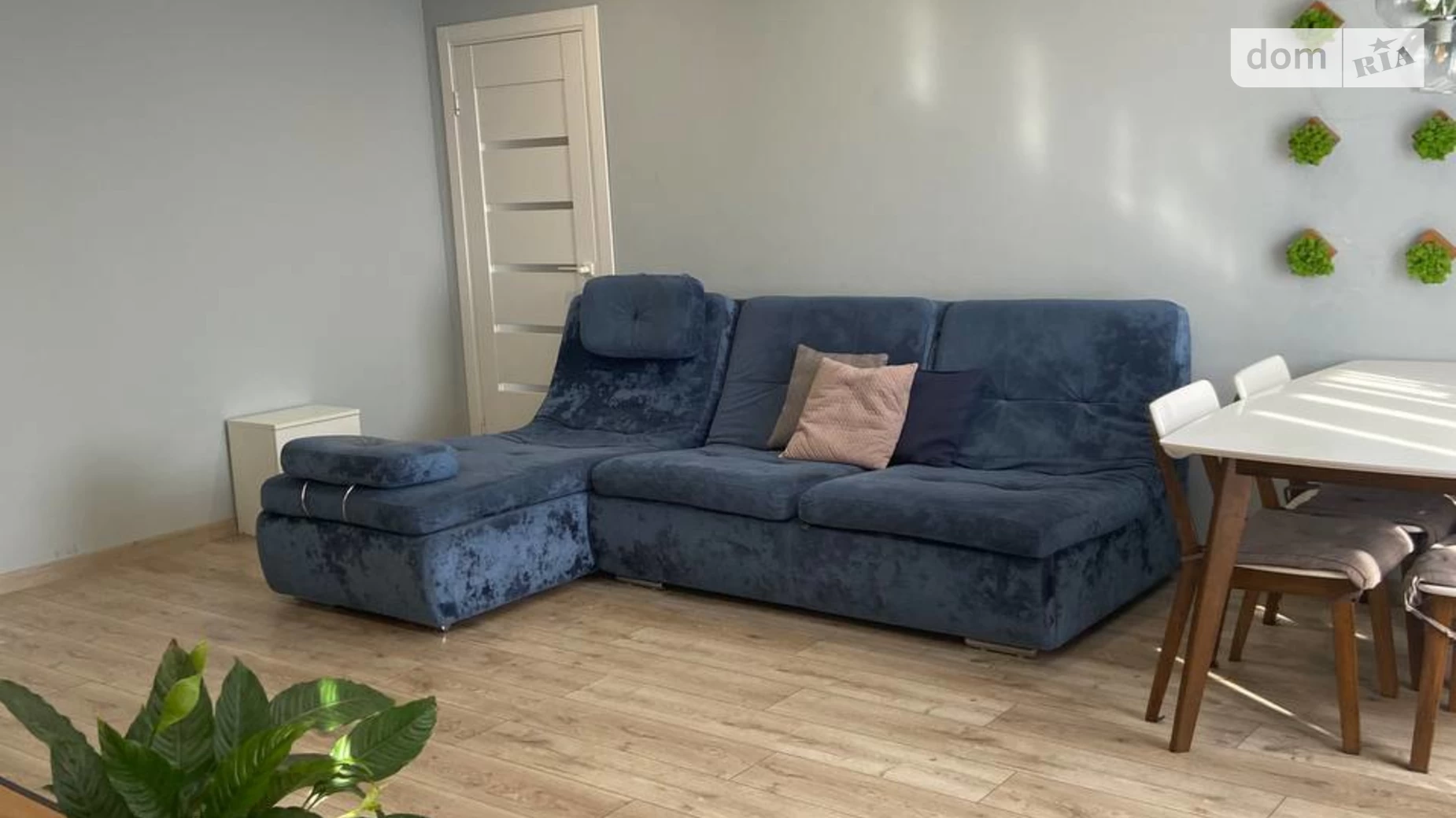 Продается 2-комнатная квартира 67.7 кв. м в Днепре, мас. Тополь-1, 8 - фото 2