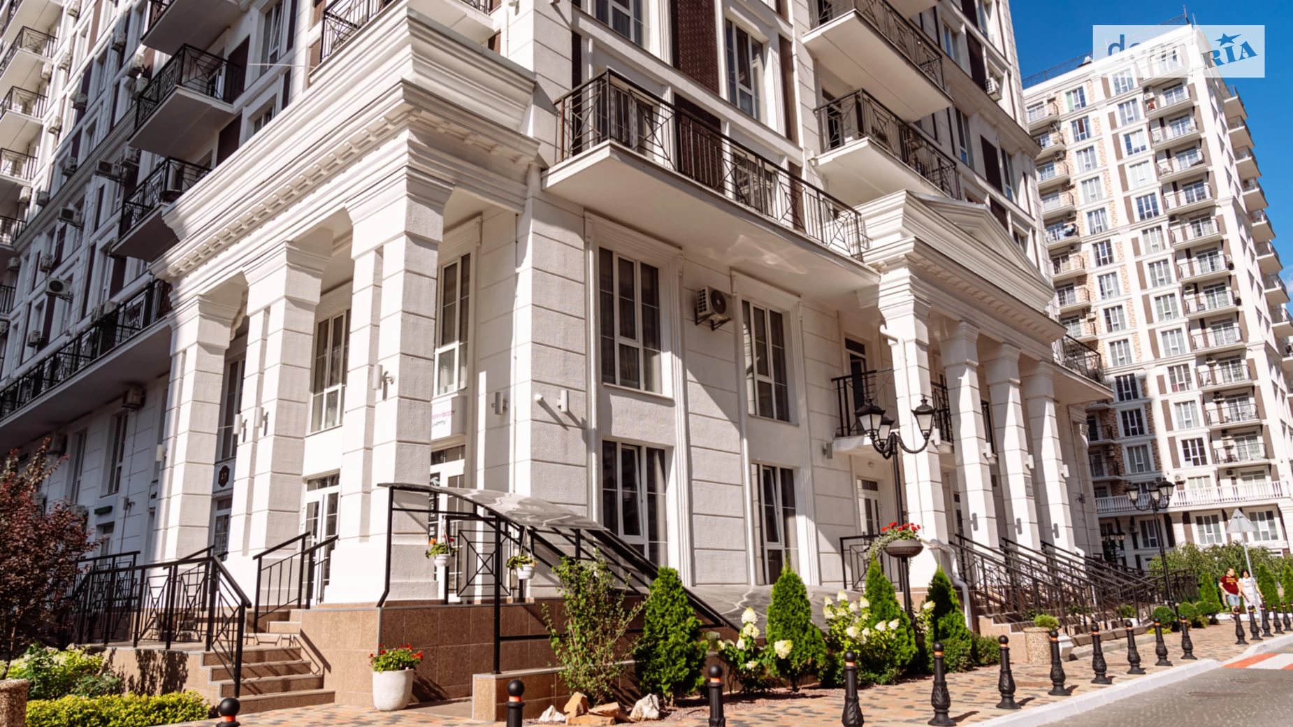 Продается 2-комнатная квартира 61 кв. м в Киеве, ул. Михаила Максимовича, 28Е - фото 2