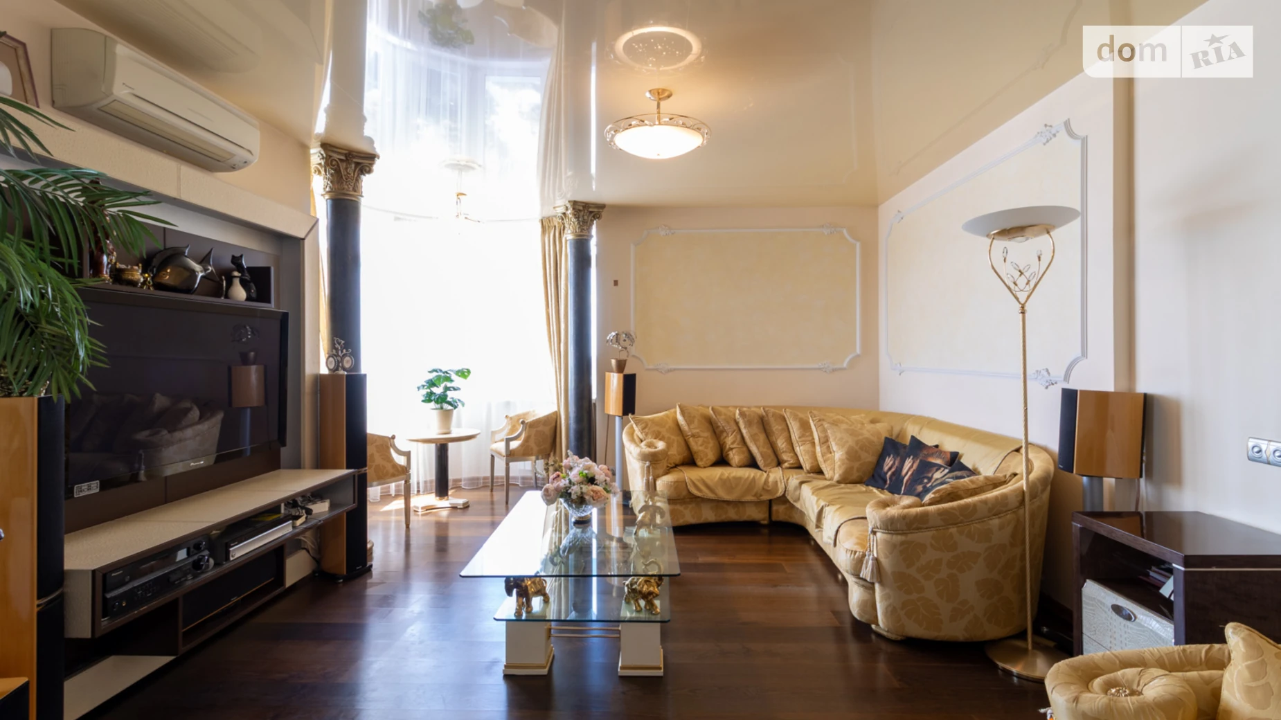 Продается 4-комнатная квартира 252.2 кв. м в Киеве, ул. Ореста Васкула(Феодори Пушиной), 19 - фото 2