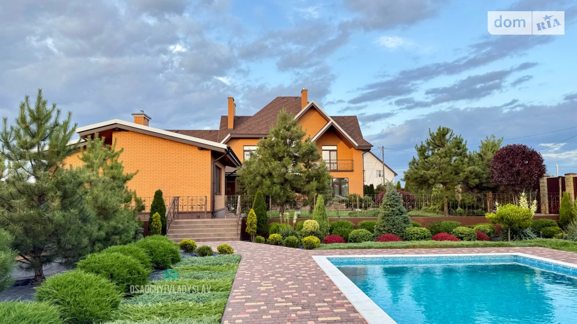 Продается дом на 2 этажа 298.5 кв. м с террасой, цена: 350000 $ - фото 3