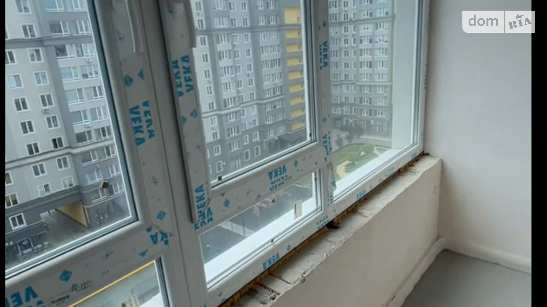 Продается 2-комнатная квартира 64 кв. м в Буче, ул. Ивана Кожедуба, 4А - фото 3