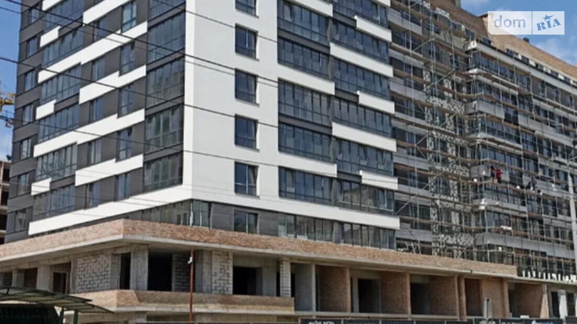 3-комнатная квартира 94 кв. м в Тернополе, ул. Генерала Мирона Тарнавского - фото 2