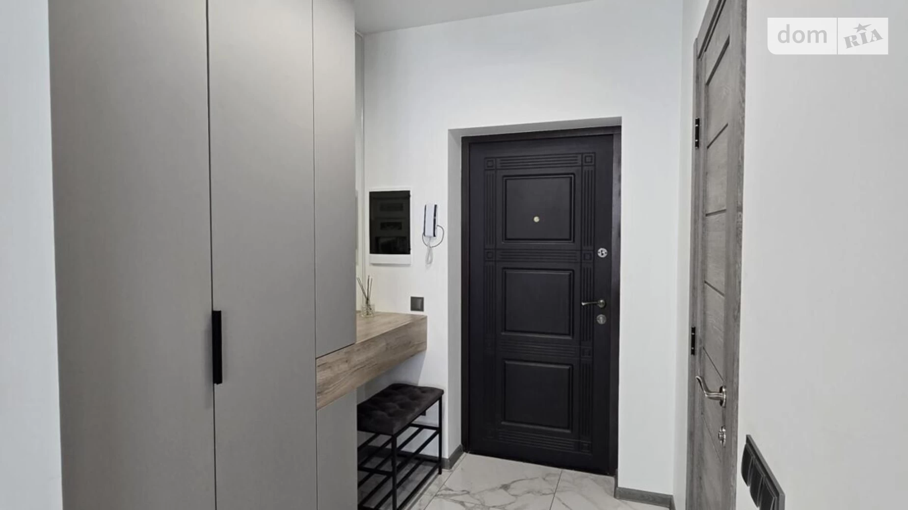 Продается 1-комнатная квартира 52 кв. м в Хмельницком, цена: 65999 $ - фото 2
