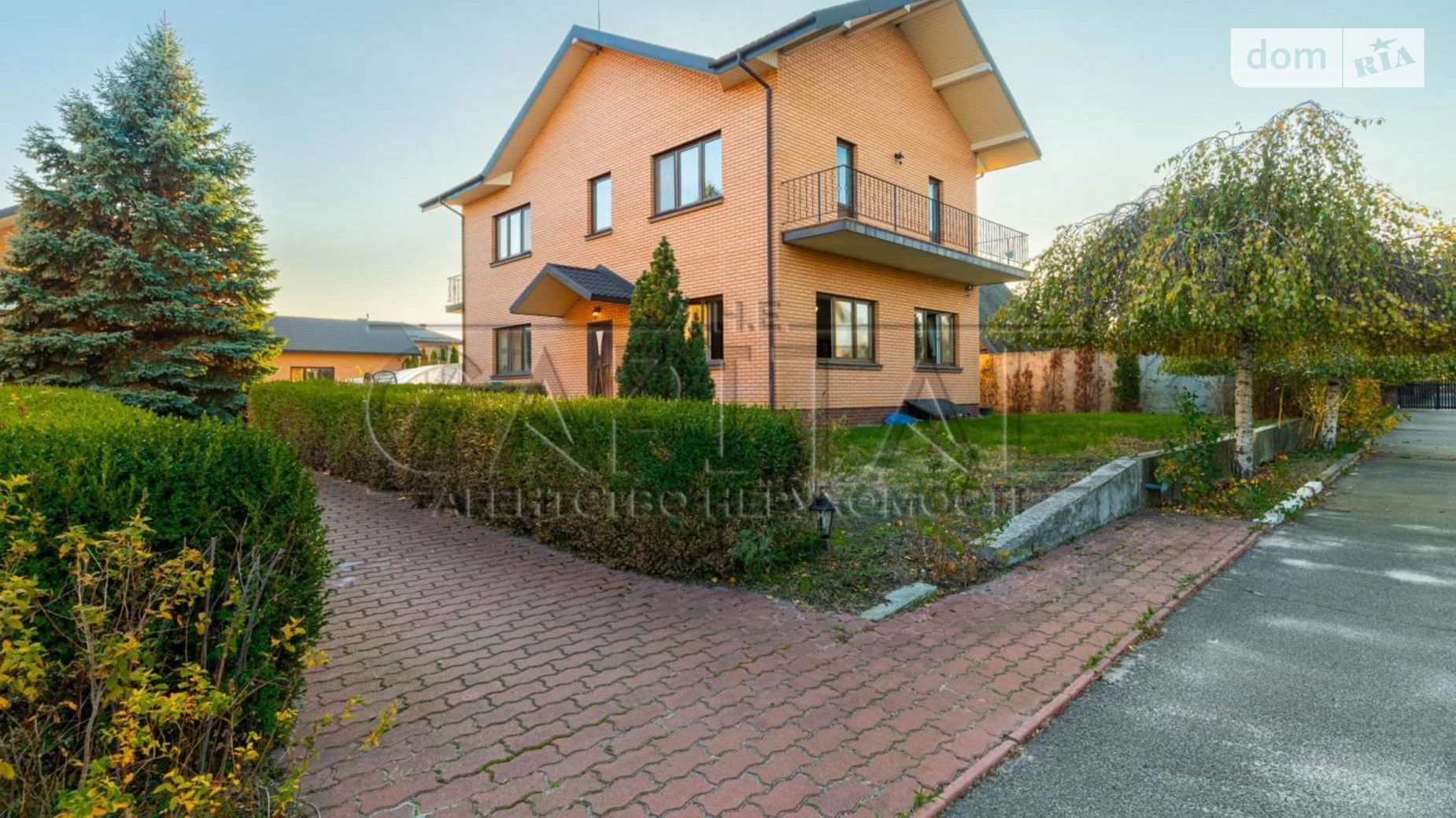 Сдается в аренду дом на 2 этажа 735 кв. м с балконом, цена: 5000 $ - фото 2