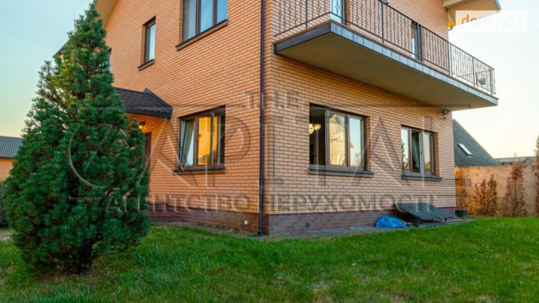 Сдается в аренду дом на 2 этажа 735 кв. м с балконом, цена: 5000 $ - фото 3