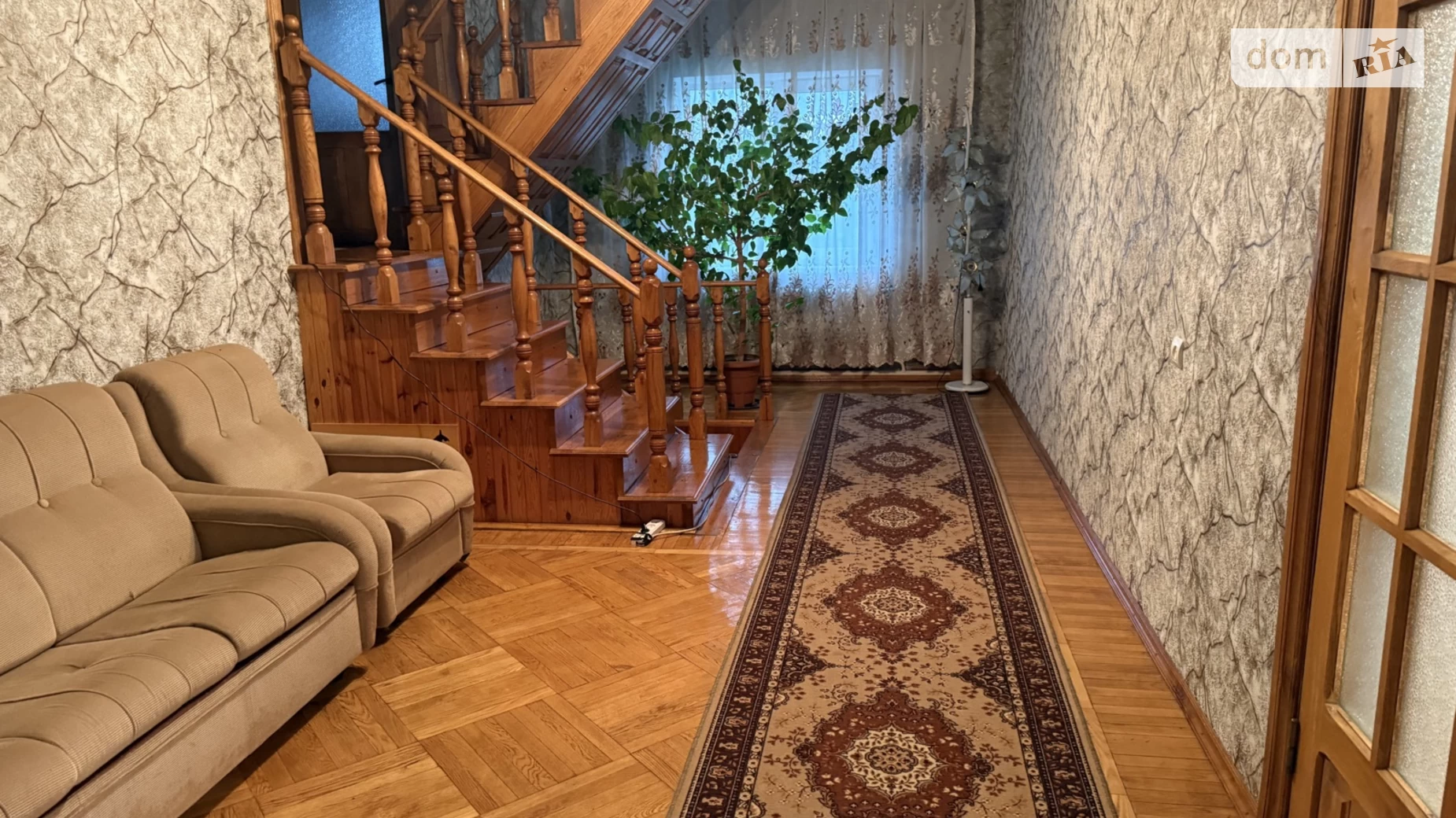 Продается дом на 2 этажа 141 кв. м с бассейном, цена: 160000 $ - фото 2