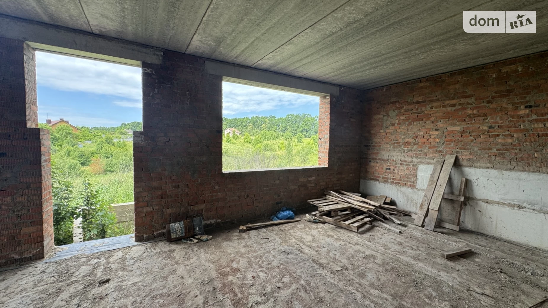 Продается дом на 2 этажа 233 кв. м с камином, цена: 60000 $ - фото 2