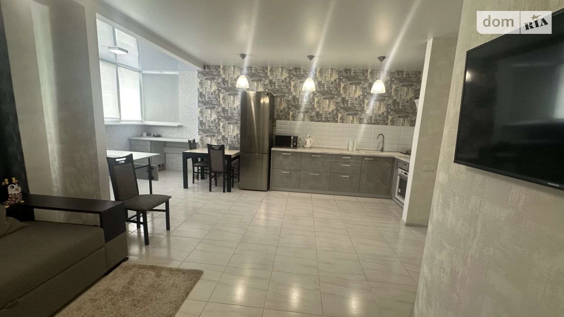 Продается 1-комнатная квартира 48 кв. м в Одессе, мас. Радужный - фото 2