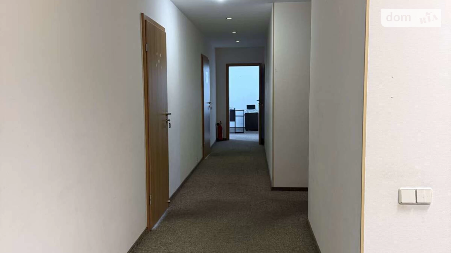 Сдается в аренду офис 140 кв. м в бизнес-центре, цена: 65800 грн - фото 3