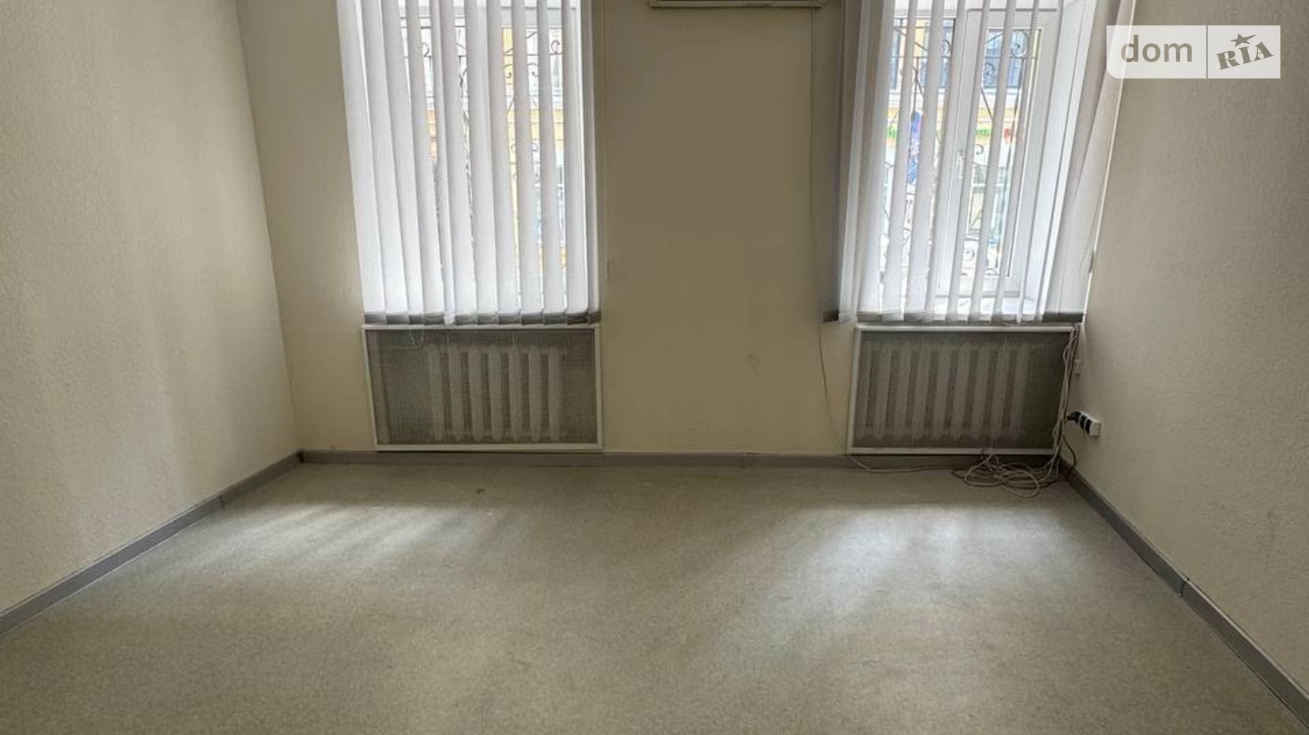 Сдается в аренду офис 180 кв. м в бизнес-центре, цена: 2500 € - фото 4