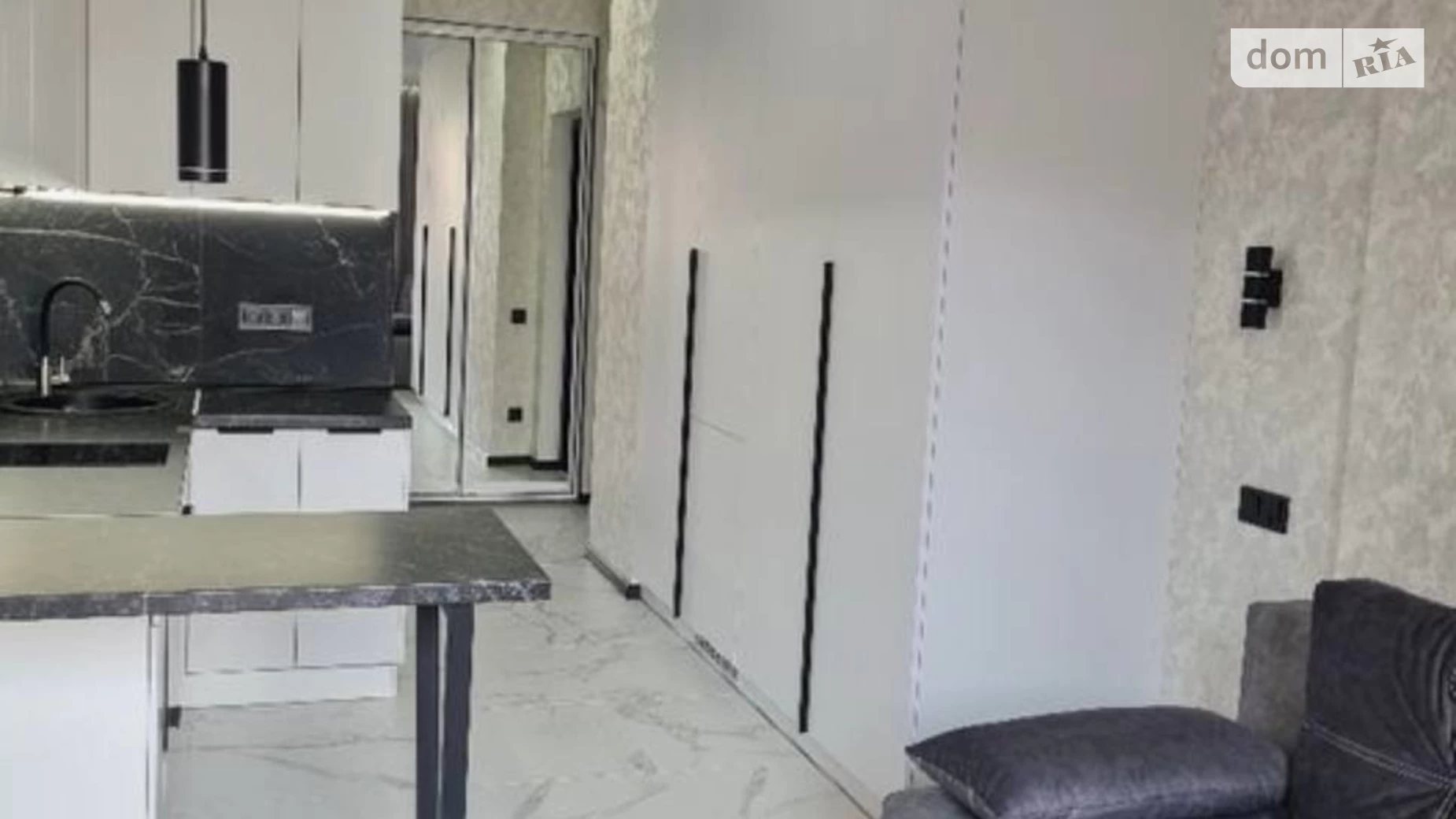 Продается 1-комнатная квартира 24 кв. м в Одессе, ул. Генуэзская, 1/1 - фото 2