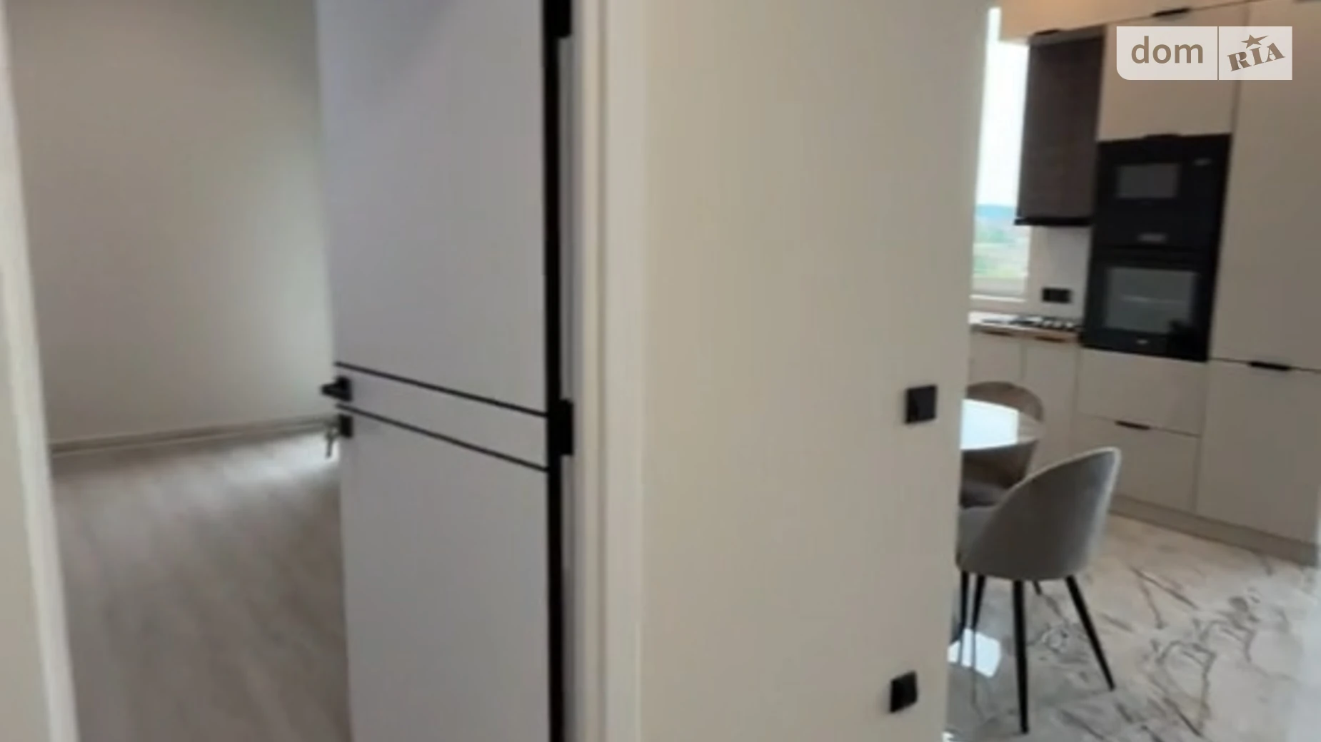 Продается 1-комнатная квартира 55 кв. м в Ужгороде, ул. Иштвана Сечени, 29А - фото 4