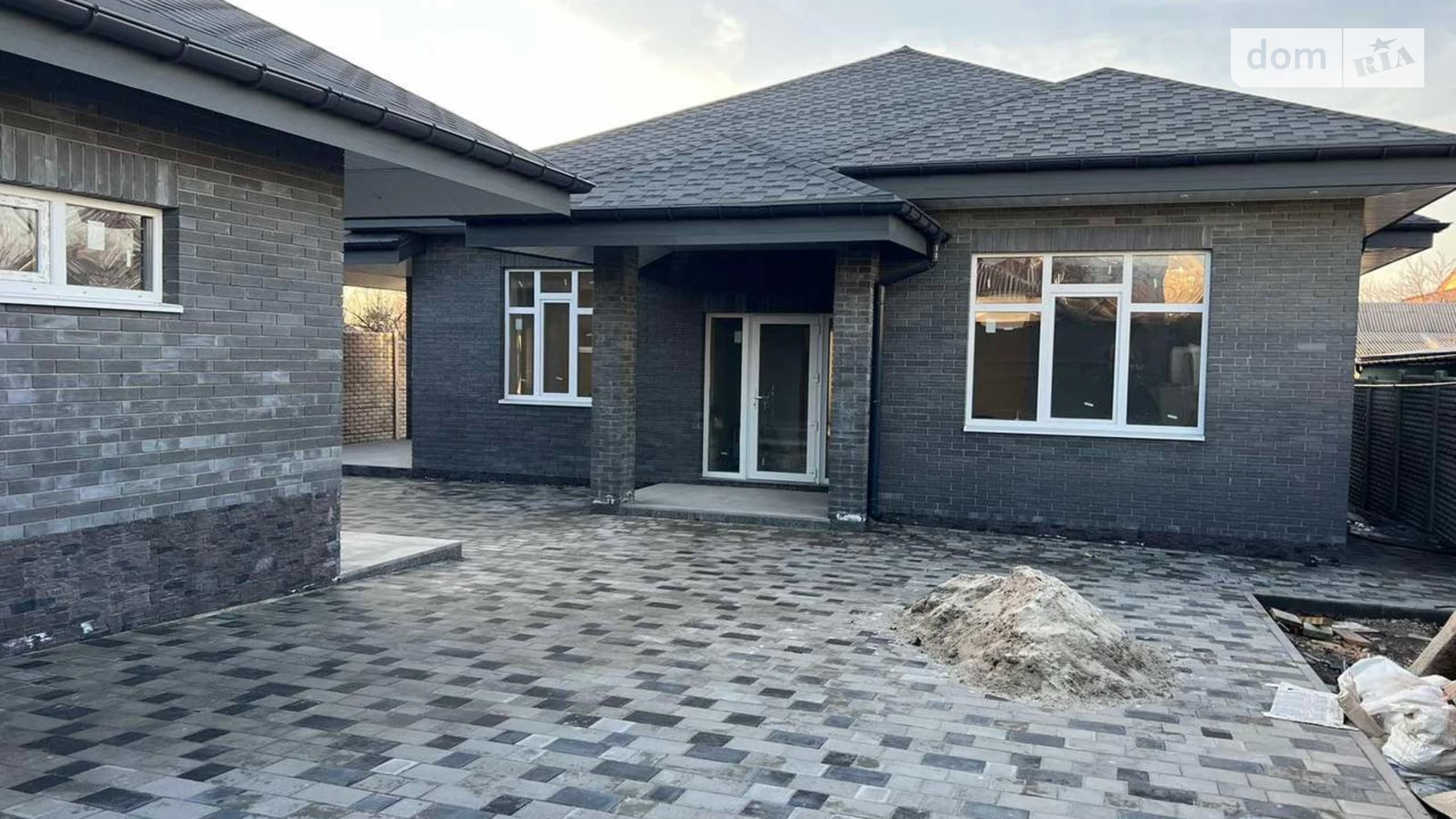 Продается одноэтажный дом 150 кв. м с камином, цена: 260000 $ - фото 3