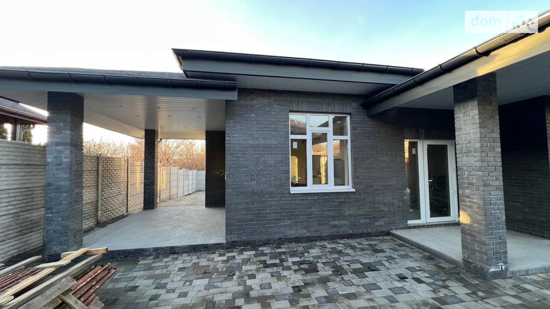 Продается одноэтажный дом 150 кв. м с камином, цена: 260000 $ - фото 4