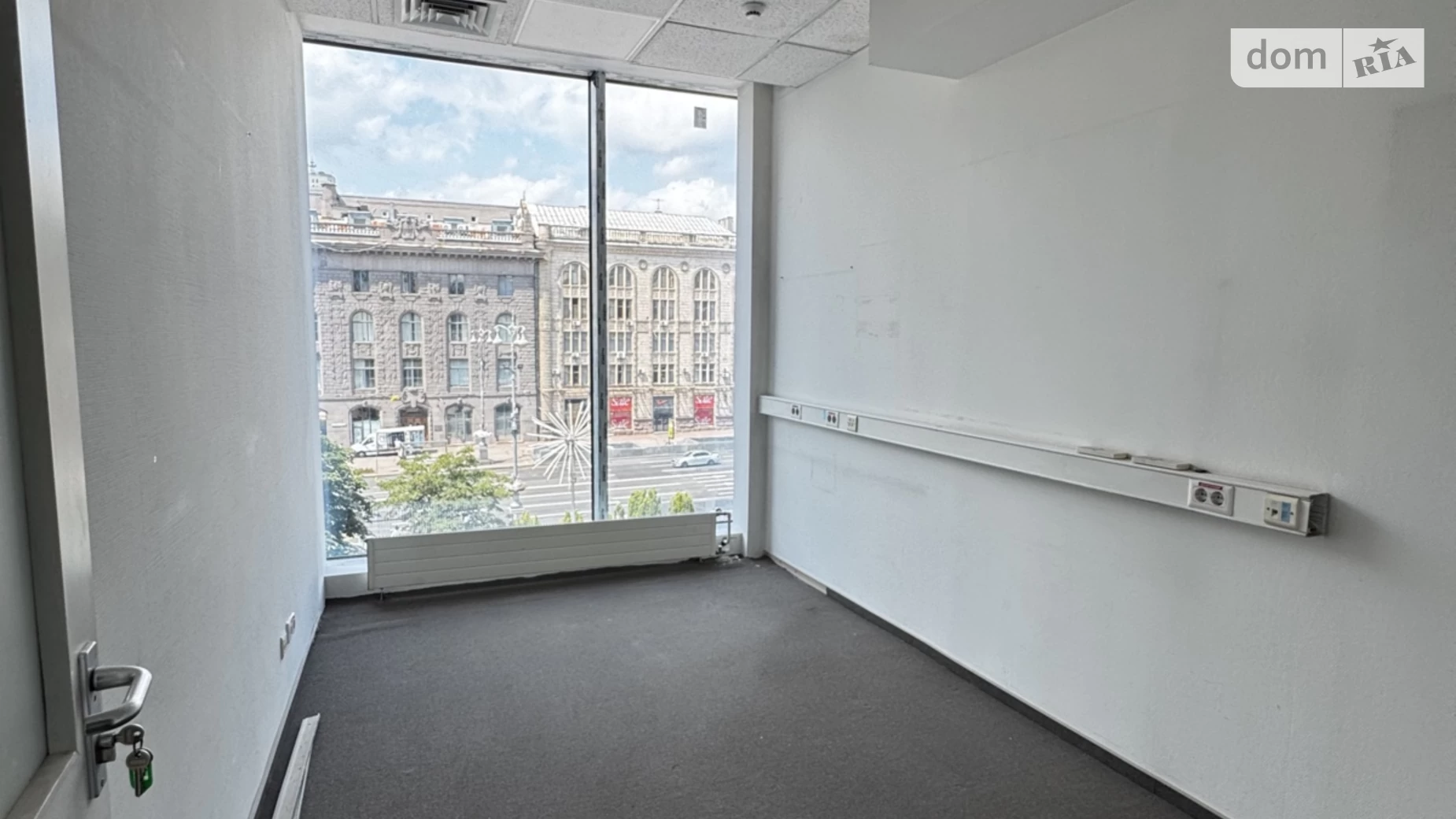 Сдается в аренду офис 69.7 кв. м в бизнес-центре, цена: 1464 $ - фото 3