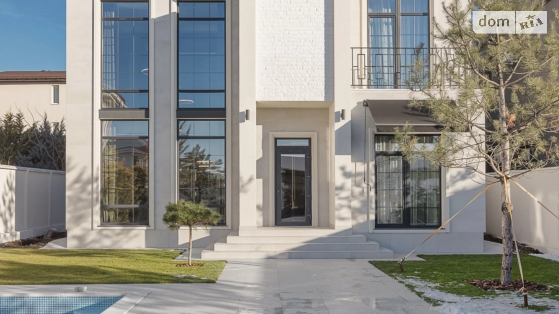 Продается дом на 2 этажа 300 кв. м с террасой, цена: 1100000 $ - фото 2