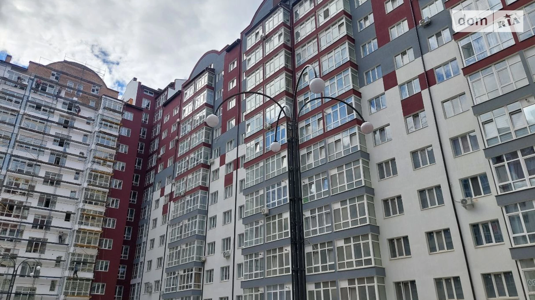 Продается 2-комнатная квартира 60 кв. м в Ивано-Франковске, ул. Высочана Семена, 18 корпус 16 - фото 2