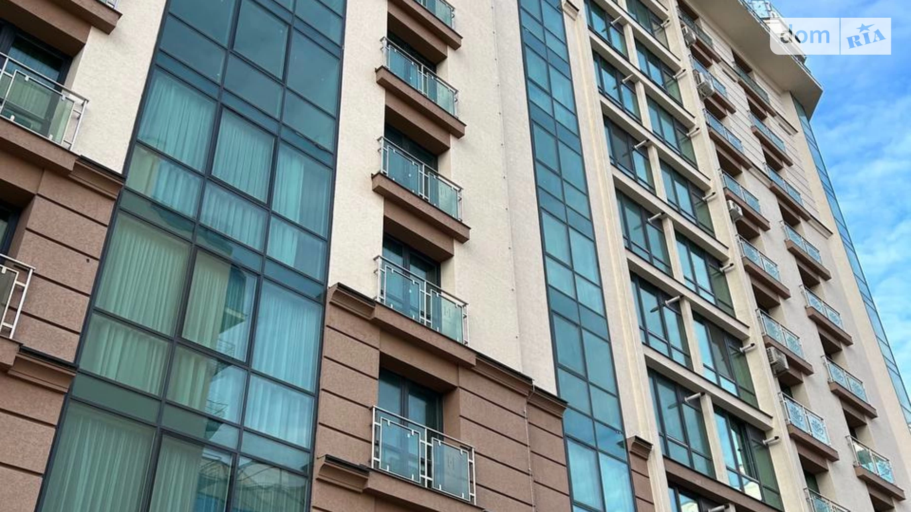 Продается 3-комнатная квартира 91.4 кв. м в Ивано-Франковске, ул. Гетьмана Ивана Мазепы, 148/1 - фото 3