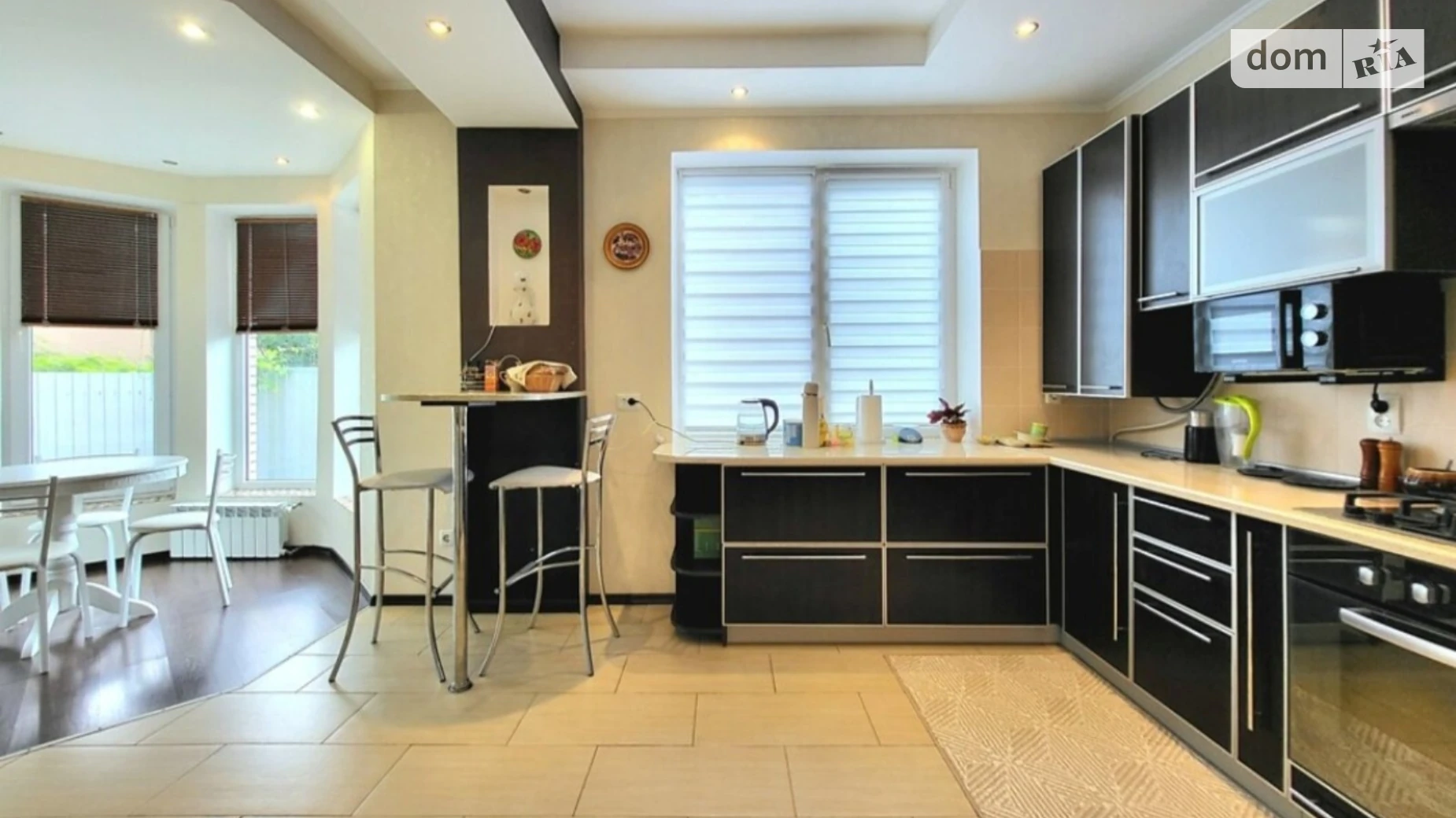 Продается дом на 2 этажа 140 кв. м с гаражом, цена: 136000 $ - фото 4