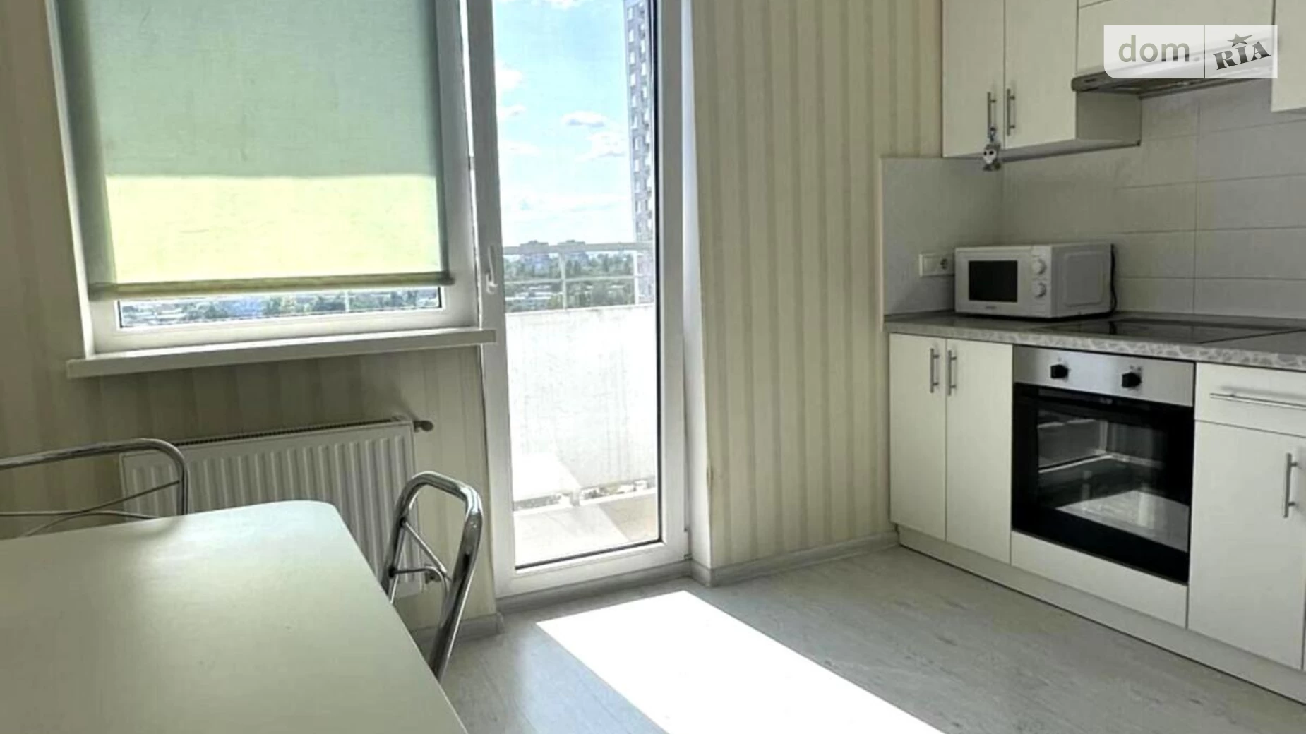 Продается 1-комнатная квартира 36 кв. м в Одессе, ул. Люстдорфская дорога, 55/2 корпус 1 - фото 2