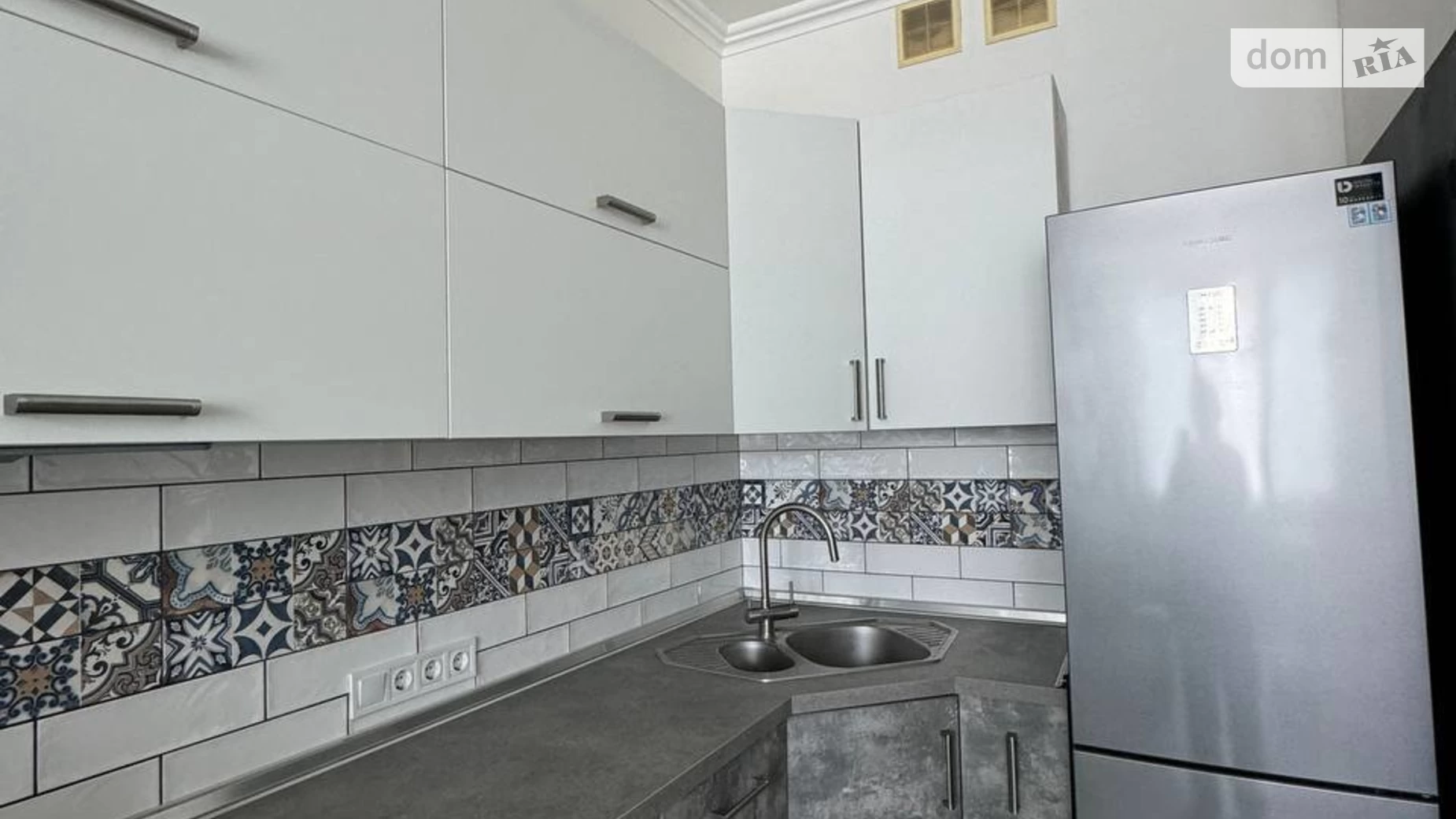 Сдается в аренду 1-комнатная квартира в Одессе, ул. Литературная, 12А корпус 1 - фото 4