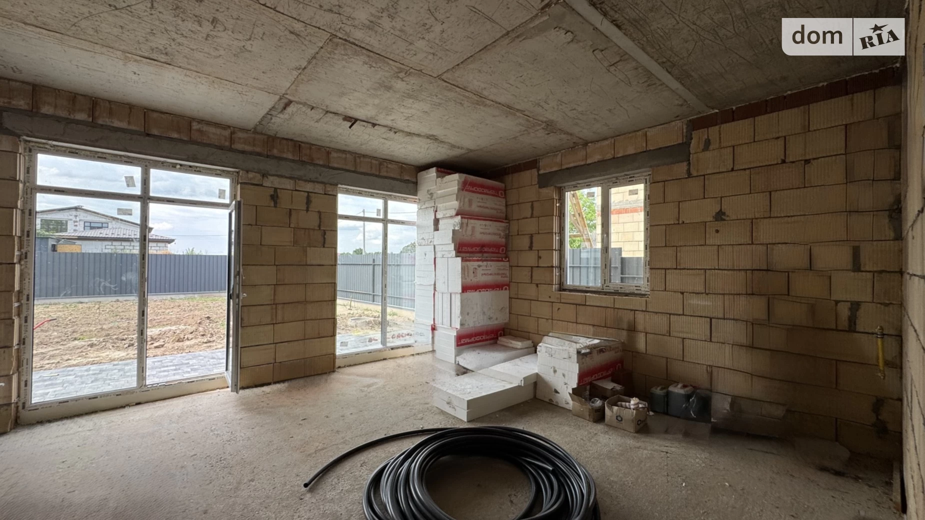 Продается дом на 2 этажа 120 кв. м с камином, цена: 99000 $ - фото 5