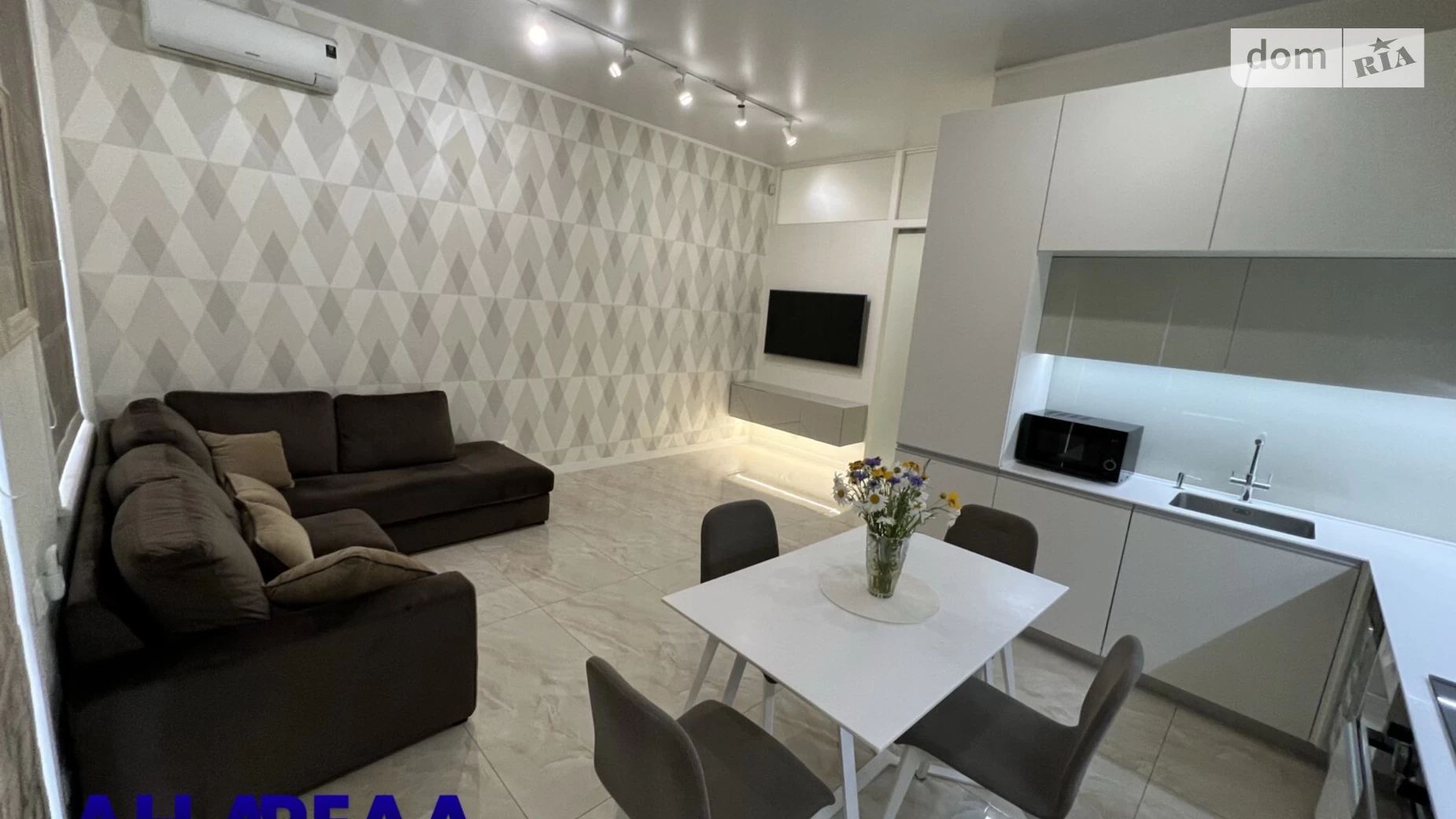 2-комнатная квартира 98.1 кв. м в Запорожье, просп. Металлургов, 8А - фото 2