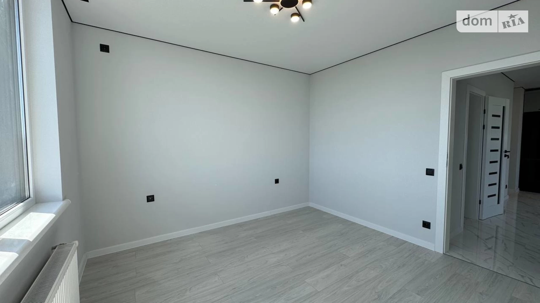 Продается 2-комнатная квартира 61 кв. м в Ивано-Франковске, ул. Микитинецкая, 2А - фото 4