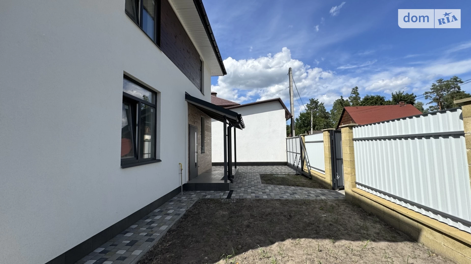 Продается дом на 2 этажа 142 кв. м с подвалом, цена: 150000 $ - фото 4