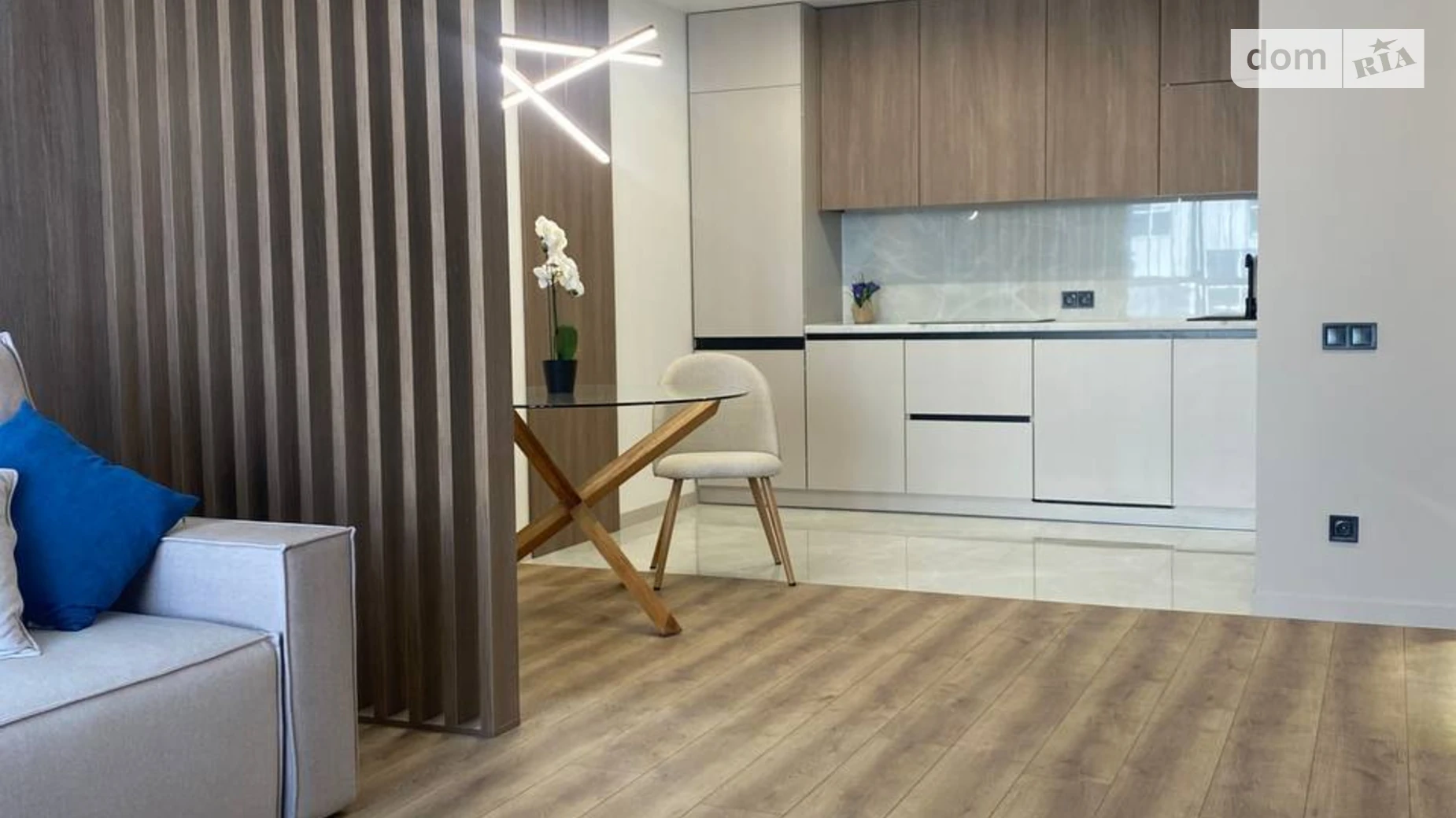 Продается 1-комнатная квартира 56.2 кв. м в Львове, ул. Рудненская, 8Ж - фото 2