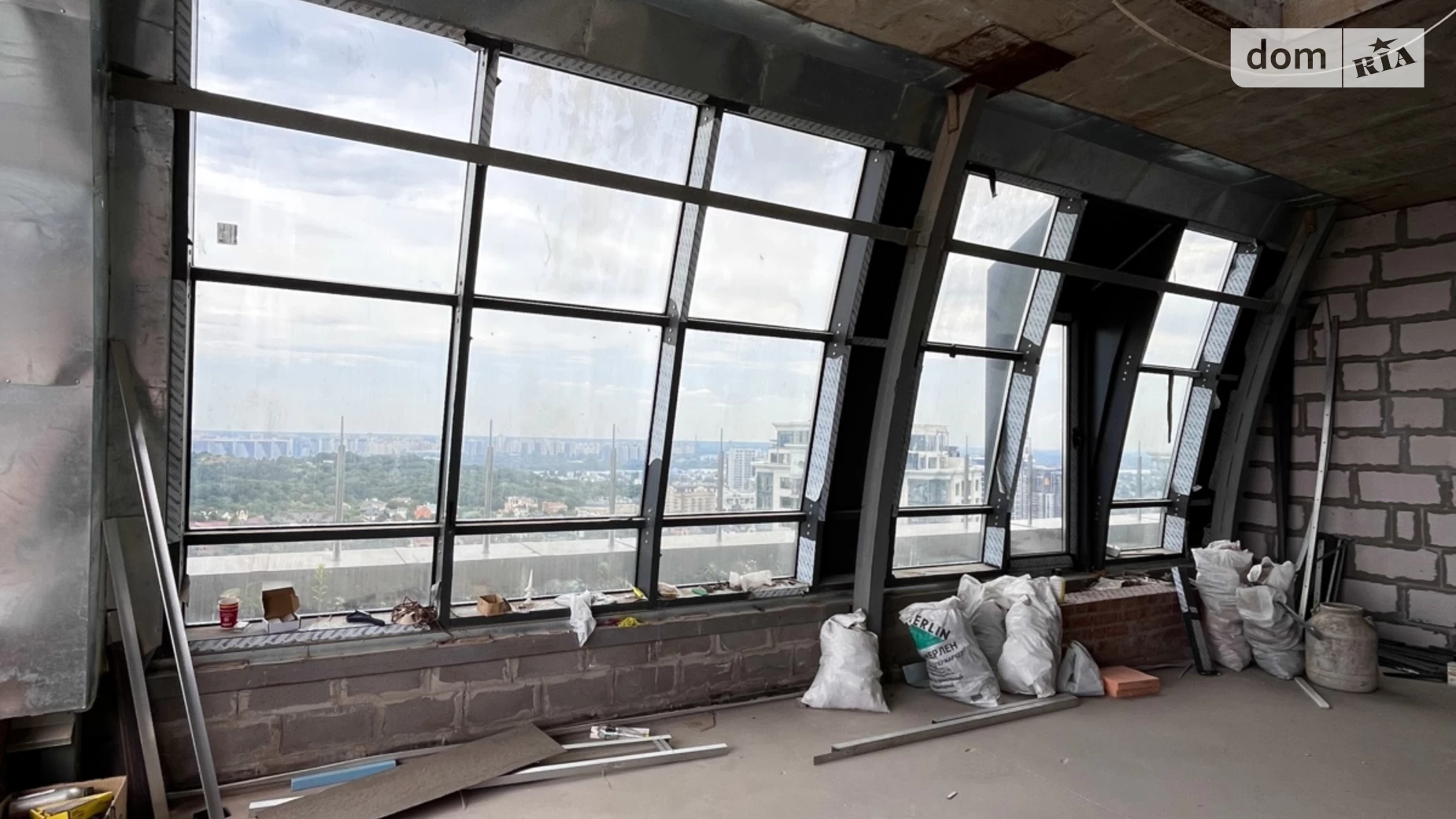 Продається 4-кімнатна квартира 172 кв. м у Києві, вул. Андрія Верхогляда(Драгомирова), 14А - фото 2