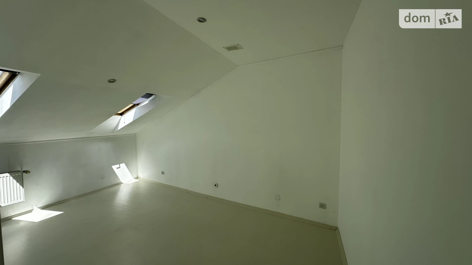 Продается 9-комнатная квартира 300 кв. м в Львове, ул. Франко Ивана - фото 3