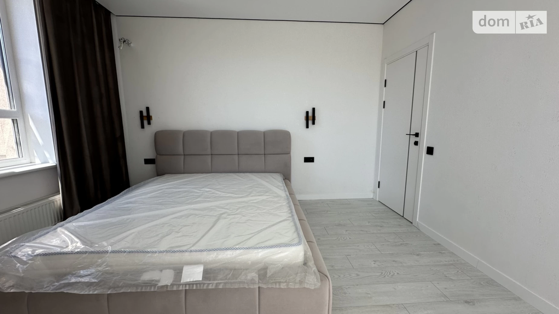 Продается 3-комнатная квартира 72 кв. м в Ирпене, ул. Университетская(Карла Маркса), 3/3 - фото 2