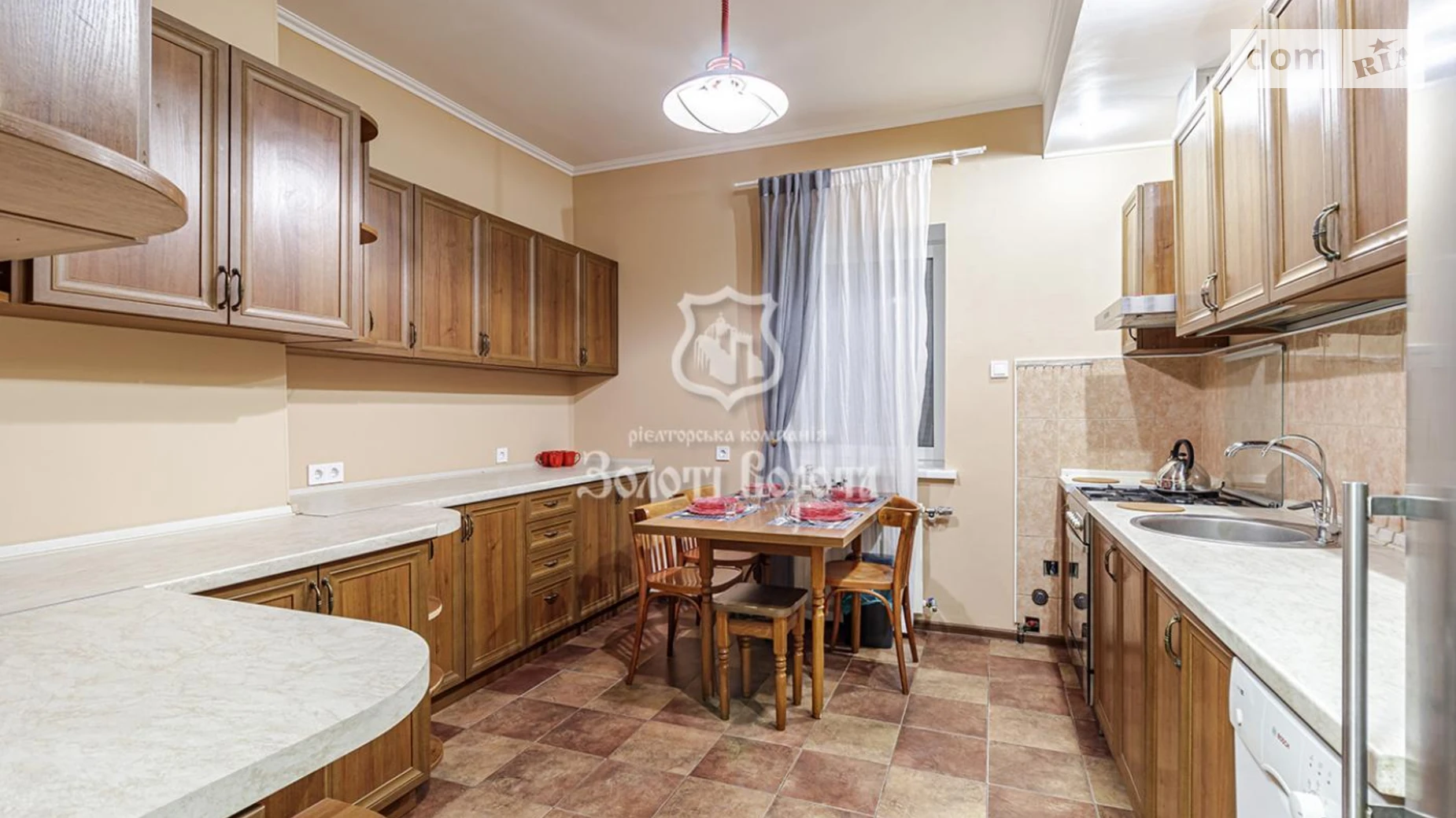 Продается дом на 2 этажа 217.5 кв. м с балконом, цена: 152000 $ - фото 2