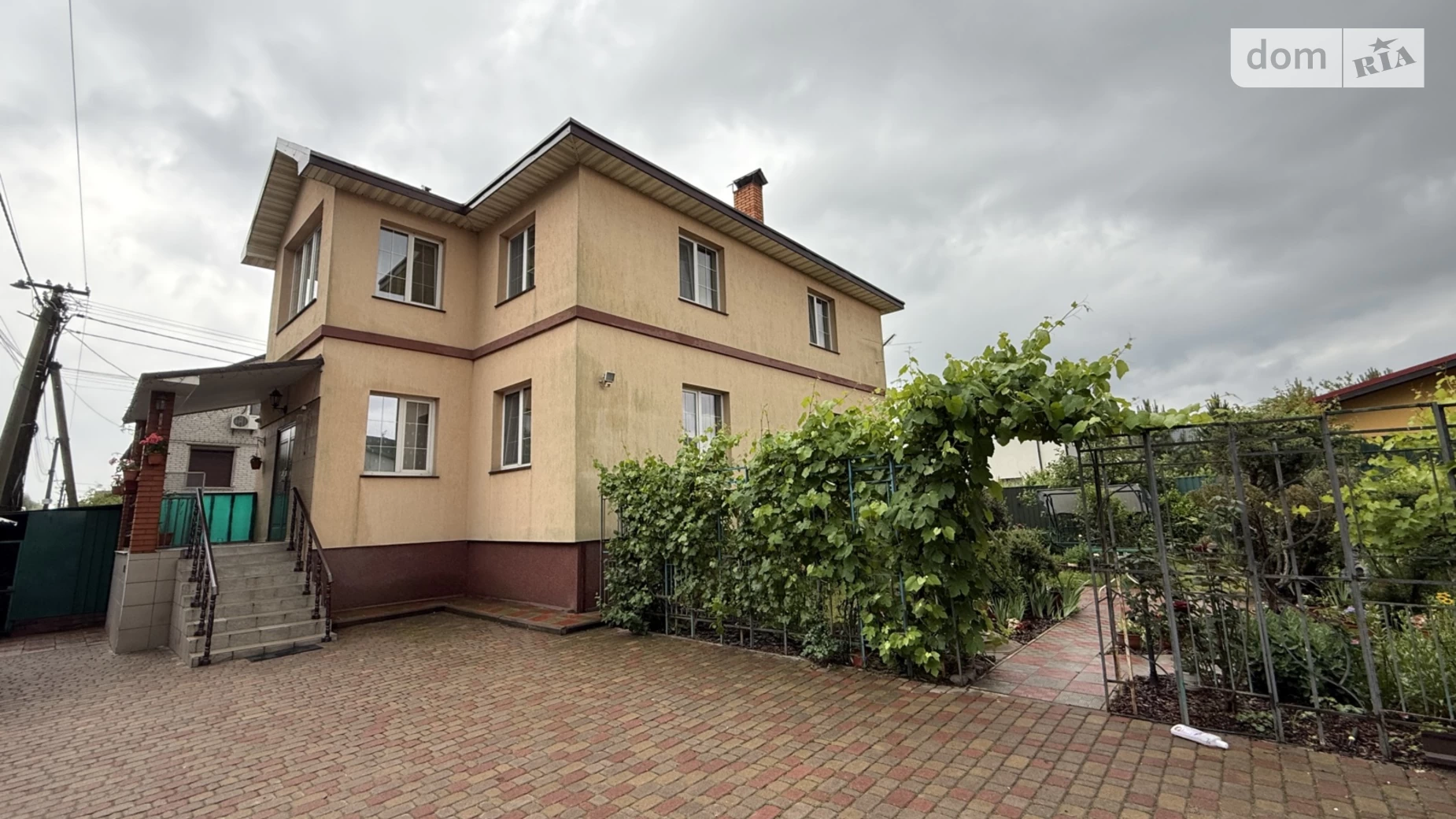Продается дом на 2 этажа 297.1 кв. м с баней/сауной, цена: 190000 $ - фото 2