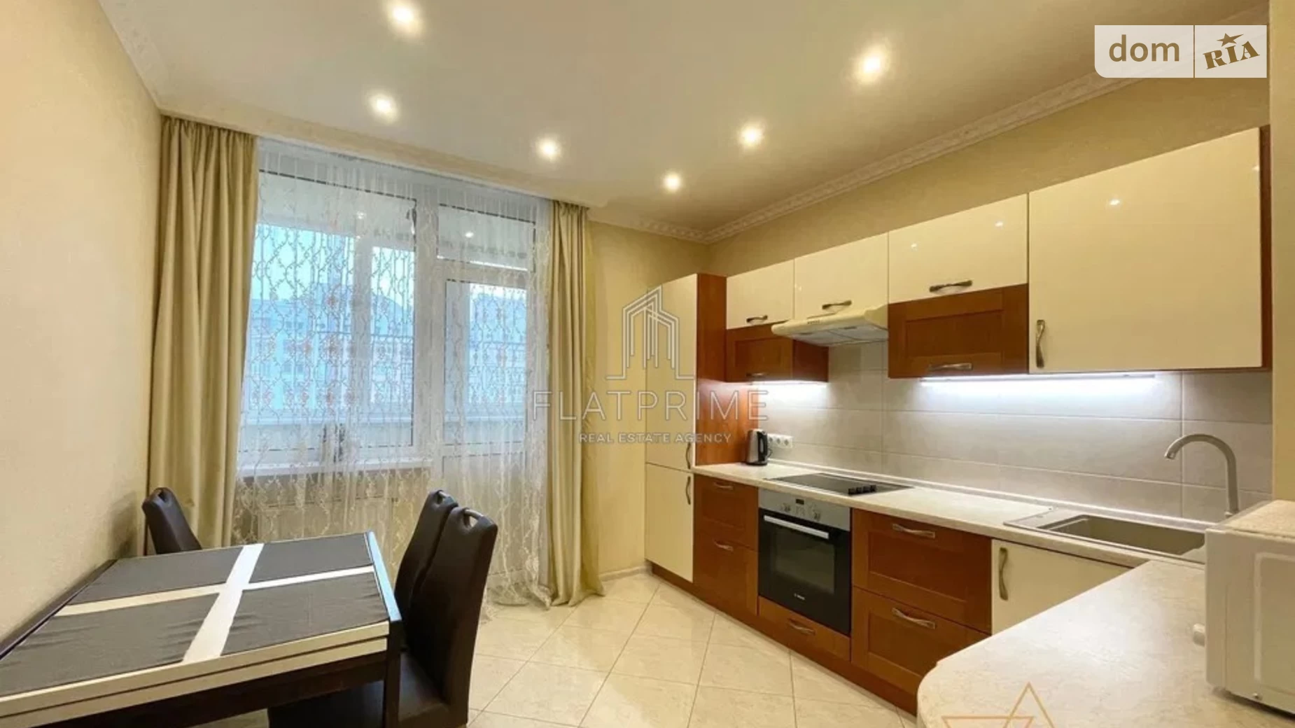 Продается 2-комнатная квартира 70.3 кв. м в Киеве, ул. Самойло Кошки(Маршала Конева), 10/1 - фото 3