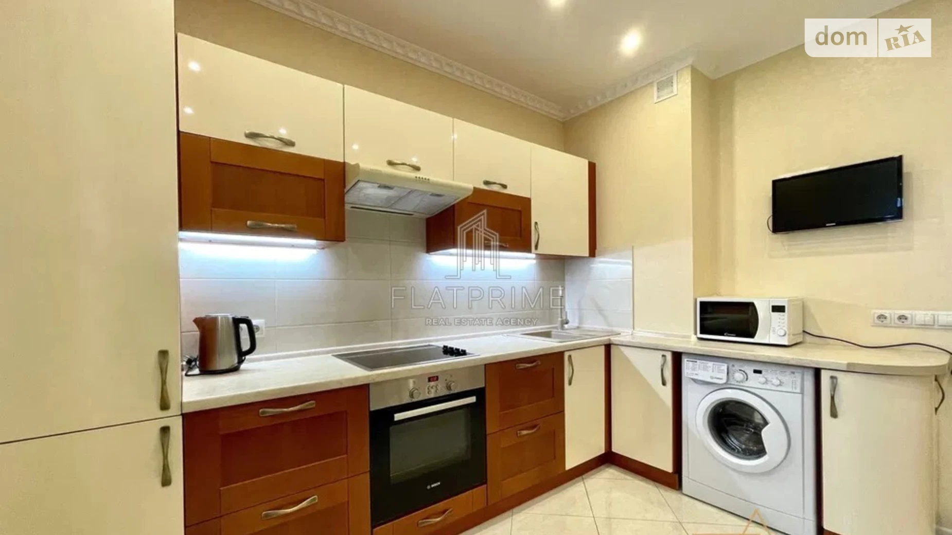 Продается 2-комнатная квартира 70.3 кв. м в Киеве, ул. Самойло Кошки(Маршала Конева), 10/1 - фото 2