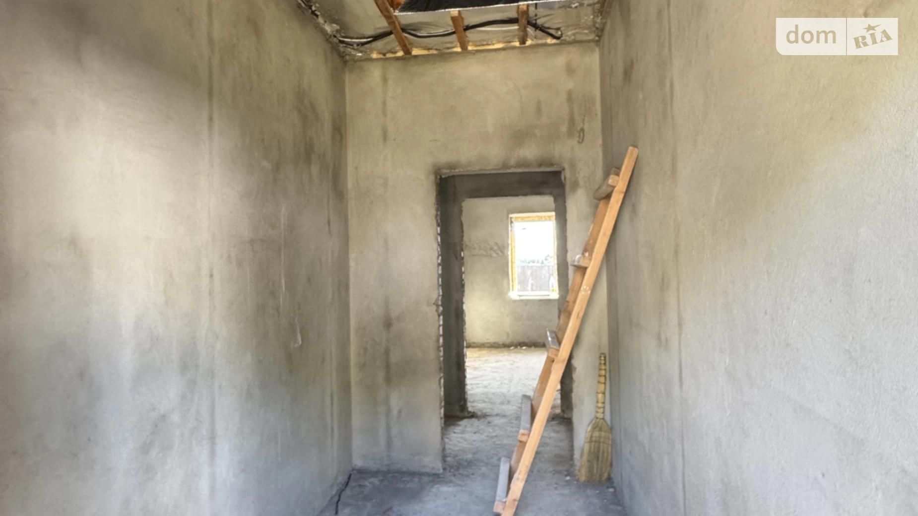 Продается одноэтажный дом 105 кв. м с бассейном, цена: 93000 $ - фото 3